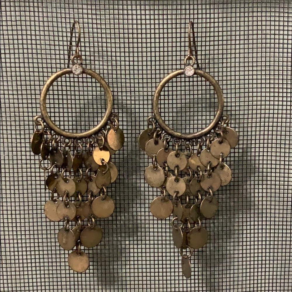 Beautiful chandelier earrings!